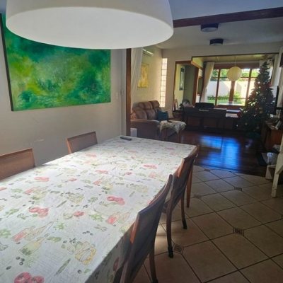 Casa em Condomínio com 240m², 4 quartos, 3 suítes, 1 garagem, no bairro Sambaqui em Florianópolis