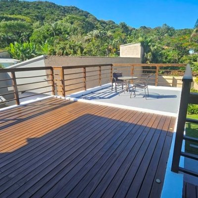 Casa em Condomínio com 240m², 4 quartos, 3 suítes, 1 garagem, no bairro Sambaqui em Florianópolis