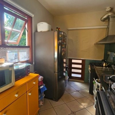 Casa em Condomínio com 240m², 4 quartos, 3 suítes, 1 garagem, no bairro Sambaqui em Florianópolis