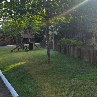 Casa em Condomínio com 240m², 4 quartos, 3 suítes, 1 garagem, no bairro Sambaqui em Florianópolis