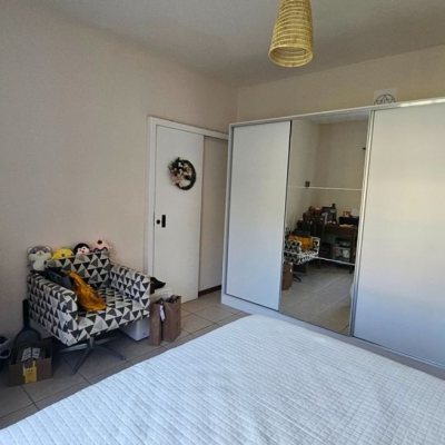 Casa em Condomínio com 240m², 4 quartos, 3 suítes, 1 garagem, no bairro Sambaqui em Florianópolis