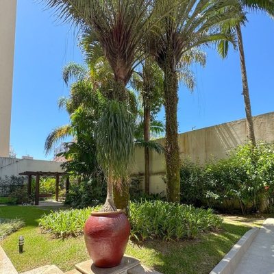 Apartamentos com 325m², 4 quartos, 2 suítes, 3 garagens, no bairro Centro em Florianópolis