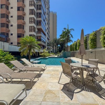 Apartamentos com 325m², 4 quartos, 2 suítes, 3 garagens, no bairro Centro em Florianópolis