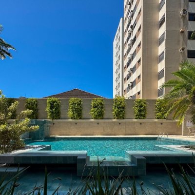 Apartamentos com 325m², 4 quartos, 2 suítes, 3 garagens, no bairro Centro em Florianópolis