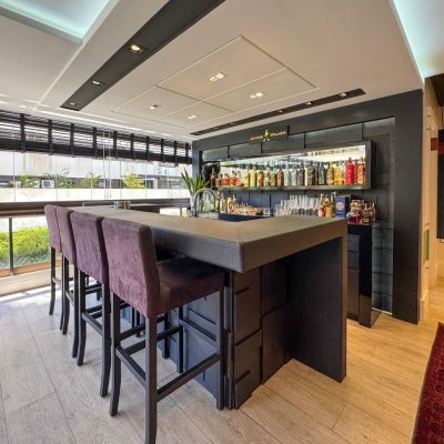 Apartamentos com 325m², 4 quartos, 2 suítes, 3 garagens, no bairro Centro em Florianópolis