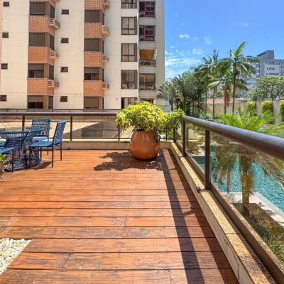 Apartamentos com 325m², 4 quartos, 2 suítes, 3 garagens, no bairro Centro em Florianópolis