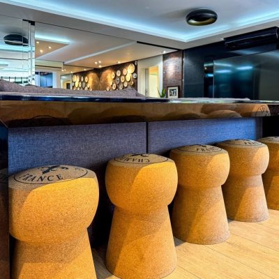 Apartamentos com 325m², 4 quartos, 2 suítes, 3 garagens, no bairro Centro em Florianópolis