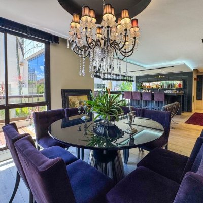 Apartamentos com 325m², 4 quartos, 2 suítes, 3 garagens, no bairro Centro em Florianópolis