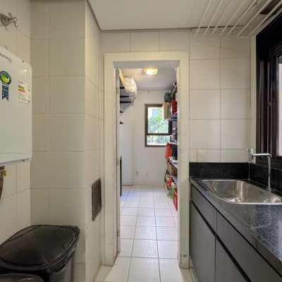 Apartamentos com 325m², 4 quartos, 2 suítes, 3 garagens, no bairro Centro em Florianópolis