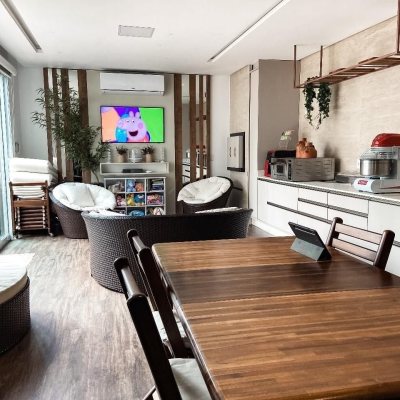 Casa Residencial com 205m², 3 quartos, 3 suítes, 3 garagens, no bairro Ingleses em Florianópolis