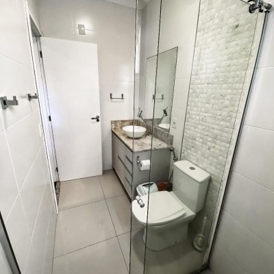 Casa Residencial com 205m², 3 quartos, 3 suítes, 3 garagens, no bairro Ingleses em Florianópolis