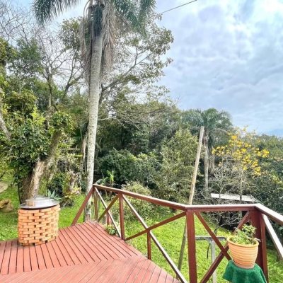 Casa Residencial com 458m², 4 quartos, no bairro Vargem Do Bom Jesus em Florianópolis