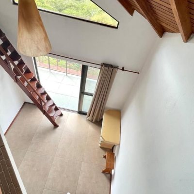 Casa Residencial com 458m², 4 quartos, no bairro Vargem Do Bom Jesus em Florianópolis