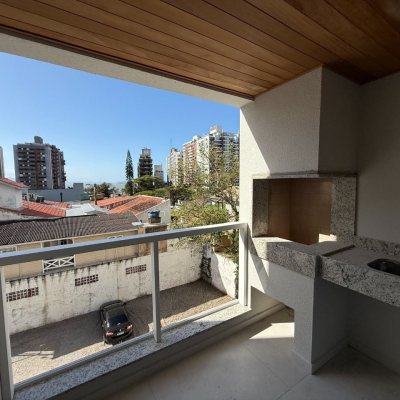 Apartamentos com 65m², 2 quartos, 1 suíte, 1 garagem, no bairro Agronômica em Florianópolis