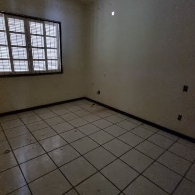 Casa Residencial com 150m², 2 quartos, 2 garagens, no bairro Ingleses do Rio Vermelho em Florianópolis