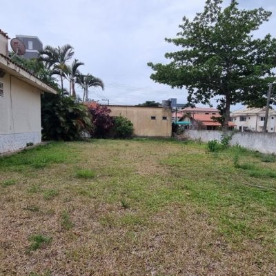 Casa Residencial com 150m², 2 quartos, 2 garagens, no bairro Ingleses do Rio Vermelho em Florianópolis