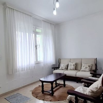 Casa Residencial com 200m², 4 quartos, 1 suíte, 3 garagens, no bairro Nossa Senhora Do Rosário em São José