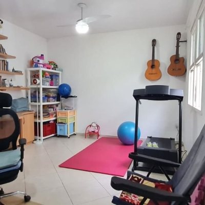 Casa Residencial com 200m², 4 quartos, 1 suíte, 3 garagens, no bairro Nossa Senhora Do Rosário em São José