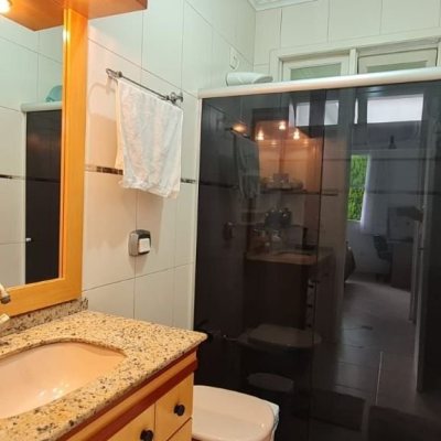 Casa Residencial com 200m², 4 quartos, 1 suíte, 3 garagens, no bairro Nossa Senhora Do Rosário em São José