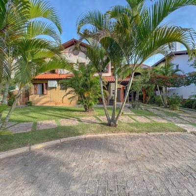 Casa Residencial com 551m², 8 quartos, 8 suítes, 6 garagens, no bairro Jurerê Internacional em Florianópolis