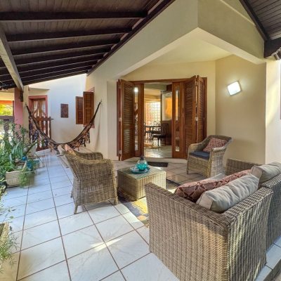 Casa Residencial com 551m², 8 quartos, 8 suítes, 6 garagens, no bairro Jurerê Internacional em Florianópolis