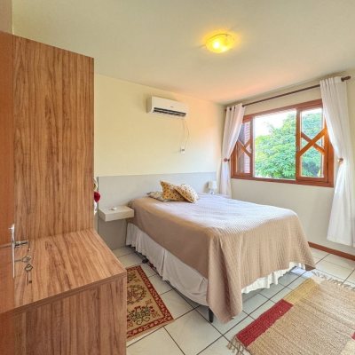 Casa Residencial com 551m², 8 quartos, 8 suítes, 6 garagens, no bairro Jurerê Internacional em Florianópolis