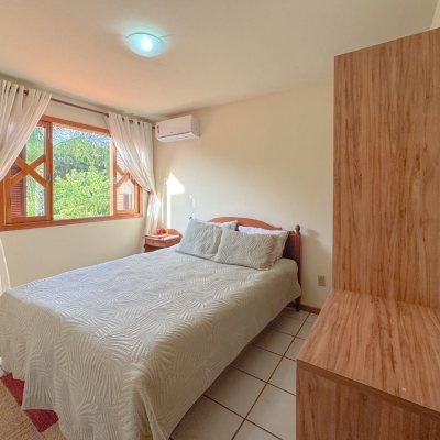 Casa Residencial com 551m², 8 quartos, 8 suítes, 6 garagens, no bairro Jurerê Internacional em Florianópolis