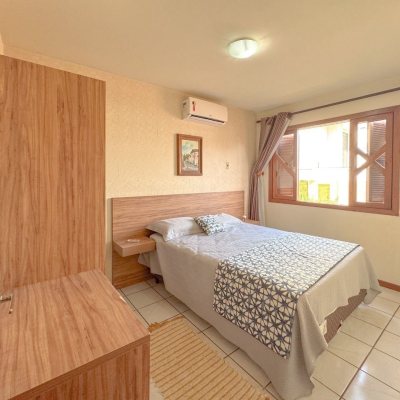 Casa Residencial com 551m², 8 quartos, 8 suítes, 6 garagens, no bairro Jurerê Internacional em Florianópolis