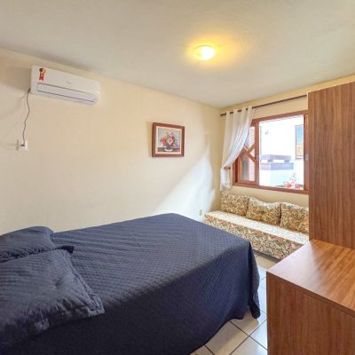 Casa Residencial com 551m², 8 quartos, 8 suítes, 6 garagens, no bairro Jurerê Internacional em Florianópolis