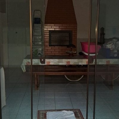 Casa Residencial com 139m², 2 quartos, 4 garagens, no bairro Ingleses do Rio Vermelho em Florianópolis