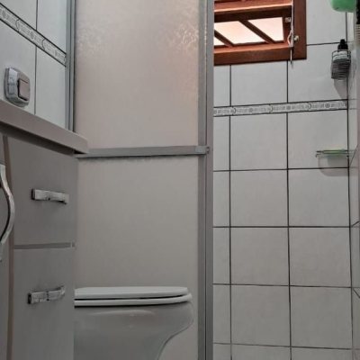 Casa Residencial com 139m², 2 quartos, 4 garagens, no bairro Ingleses do Rio Vermelho em Florianópolis