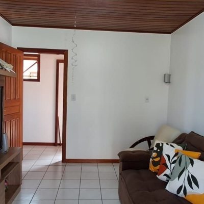 Casa Residencial com 139m², 2 quartos, 4 garagens, no bairro Ingleses do Rio Vermelho em Florianópolis