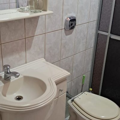 Casa Residencial com 139m², 2 quartos, 4 garagens, no bairro Ingleses do Rio Vermelho em Florianópolis