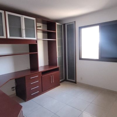 Apartamentos com 166m², 4 quartos, 2 suítes, 2 garagens, no bairro Agronômica em Florianópolis