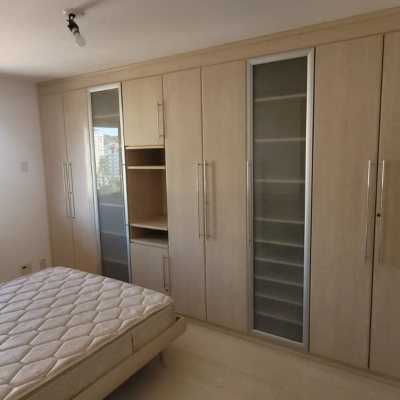 Apartamentos com 166m², 4 quartos, 2 suítes, 2 garagens, no bairro Agronômica em Florianópolis