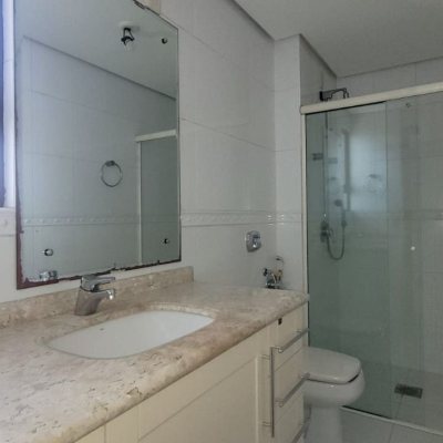 Apartamentos com 166m², 4 quartos, 2 suítes, 2 garagens, no bairro Agronômica em Florianópolis
