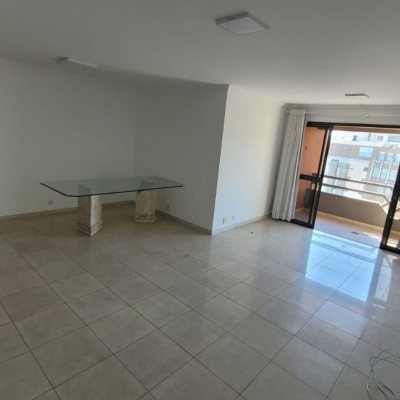 Apartamentos com 166m², 4 quartos, 2 suítes, 2 garagens, no bairro Agronômica em Florianópolis