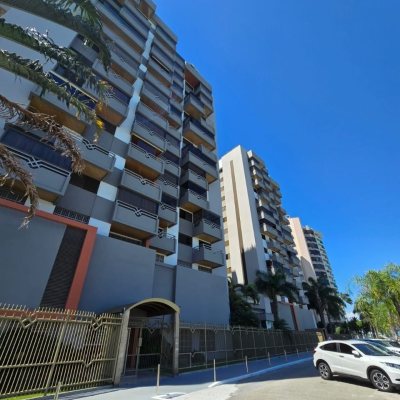 Apartamentos com 166m², 4 quartos, 2 suítes, 2 garagens, no bairro Agronômica em Florianópolis