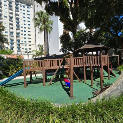 Apartamentos com 166m², 4 quartos, 2 suítes, 2 garagens, no bairro Agronômica em Florianópolis