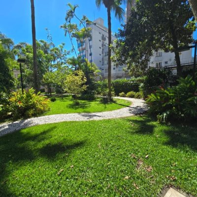 Apartamentos com 166m², 4 quartos, 2 suítes, 2 garagens, no bairro Agronômica em Florianópolis