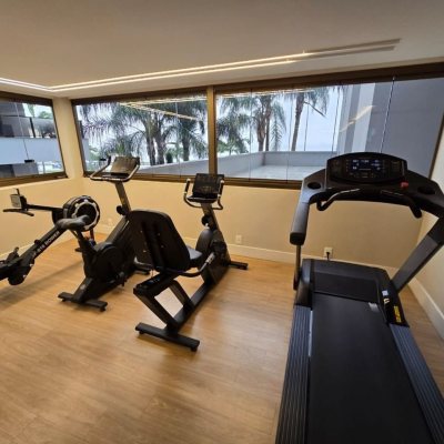 Apartamentos com 166m², 4 quartos, 2 suítes, 2 garagens, no bairro Agronômica em Florianópolis