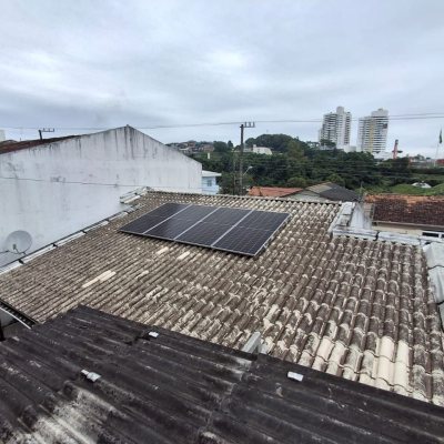 Casa Residencial com 200m², 3 quartos, 1 suíte, 1 garagem, no bairro Estreito em Florianópolis