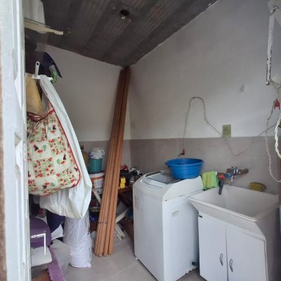 Casa Residencial com 200m², 3 quartos, 1 suíte, 1 garagem, no bairro Estreito em Florianópolis