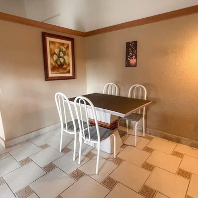 Casa Residencial com 420m², 4 quartos, 2 suítes, 3 garagens, no bairro Ponta Das Canas em Florianópolis