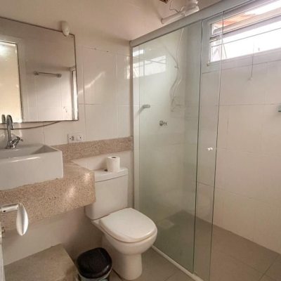 Casa Residencial com 420m², 4 quartos, 2 suítes, 3 garagens, no bairro Ponta Das Canas em Florianópolis