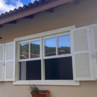 Casa Residencial com 420m², 4 quartos, 2 suítes, 3 garagens, no bairro Ponta Das Canas em Florianópolis