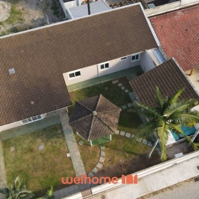 Casa Residencial com 420m², 4 quartos, 2 suítes, 3 garagens, no bairro Ponta Das Canas em Florianópolis