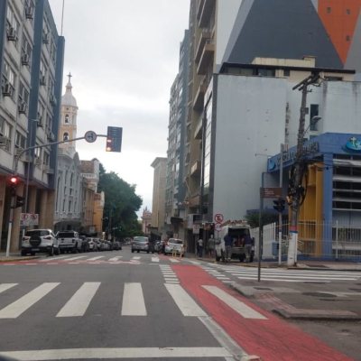 Sala com 77m², 2 garagens, no bairro Centro em Florianópolis