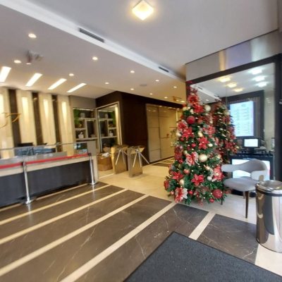 Sala com 77m², 2 garagens, no bairro Centro em Florianópolis