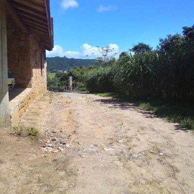 Casa Residencial com 150m², 4 quartos, 2 garagens, no bairro Vargem Grande em Florianópolis